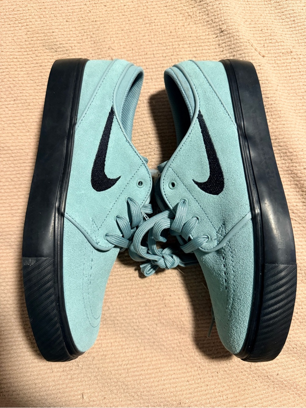 NWT Nike x SB Stefan Janowski Suede Skater Sneakers - Size 6Y Mint Green & Black